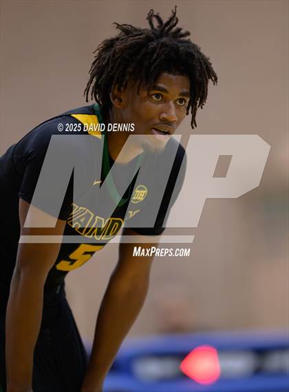 Thumbnail 3 in Vanden vs. Pacifica Christian (Meet in the Middle Classic) photogallery.