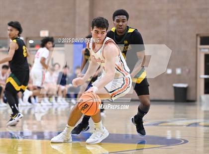 Thumbnail 3 in Vanden vs. Pacifica Christian (Meet in the Middle Classic) photogallery.