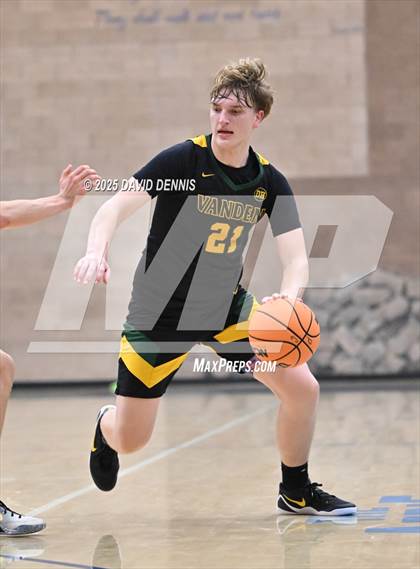 Thumbnail 2 in Vanden vs. Pacifica Christian (Meet in the Middle Classic) photogallery.