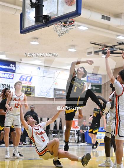 Thumbnail 2 in Vanden vs. Pacifica Christian (Meet in the Middle Classic) photogallery.