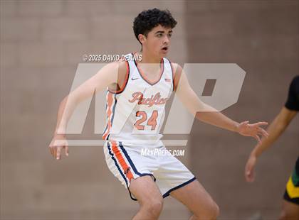 Thumbnail 1 in Vanden vs. Pacifica Christian (Meet in the Middle Classic) photogallery.