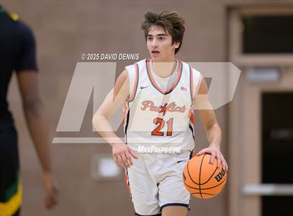 Thumbnail 1 in Vanden vs. Pacifica Christian (Meet in the Middle Classic) photogallery.