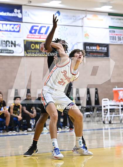 Thumbnail 1 in Vanden vs. Pacifica Christian (Meet in the Middle Classic) photogallery.