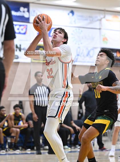 Thumbnail 2 in Vanden vs. Pacifica Christian (Meet in the Middle Classic) photogallery.