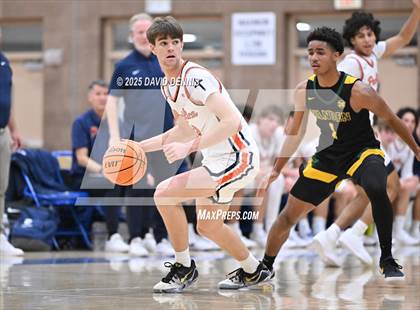 Thumbnail 2 in Vanden vs. Pacifica Christian (Meet in the Middle Classic) photogallery.