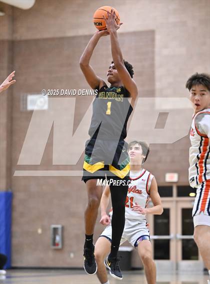 Thumbnail 3 in Vanden vs. Pacifica Christian (Meet in the Middle Classic) photogallery.