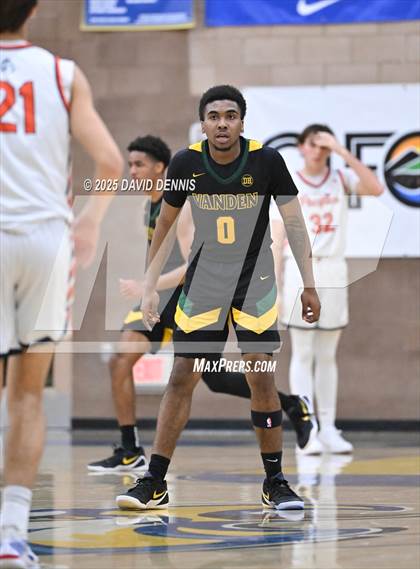 Thumbnail 2 in Vanden vs. Pacifica Christian (Meet in the Middle Classic) photogallery.