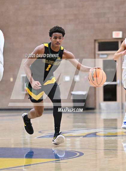 Thumbnail 1 in Vanden vs. Pacifica Christian (Meet in the Middle Classic) photogallery.