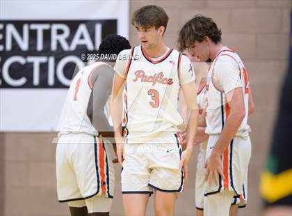 Thumbnail 3 in Vanden vs. Pacifica Christian (Meet in the Middle Classic) photogallery.