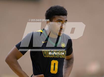 Thumbnail 3 in Vanden vs. Pacifica Christian (Meet in the Middle Classic) photogallery.