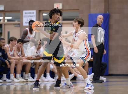 Thumbnail 3 in Vanden vs. Pacifica Christian (Meet in the Middle Classic) photogallery.