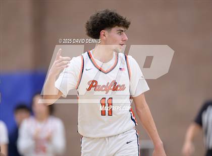 Thumbnail 1 in Vanden vs. Pacifica Christian (Meet in the Middle Classic) photogallery.