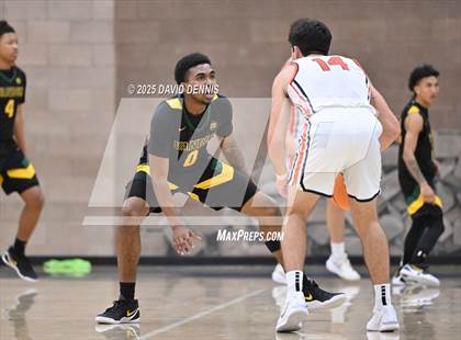 Thumbnail 2 in Vanden vs. Pacifica Christian (Meet in the Middle Classic) photogallery.