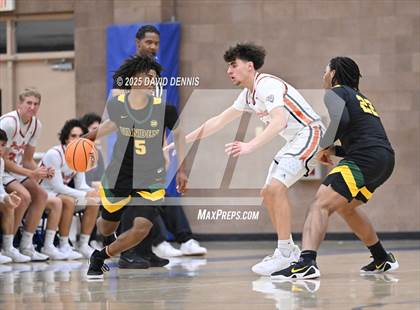 Thumbnail 2 in Vanden vs. Pacifica Christian (Meet in the Middle Classic) photogallery.