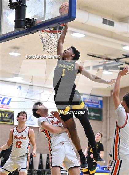 Thumbnail 3 in Vanden vs. Pacifica Christian (Meet in the Middle Classic) photogallery.