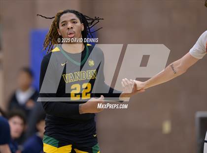 Thumbnail 3 in Vanden vs. Pacifica Christian (Meet in the Middle Classic) photogallery.