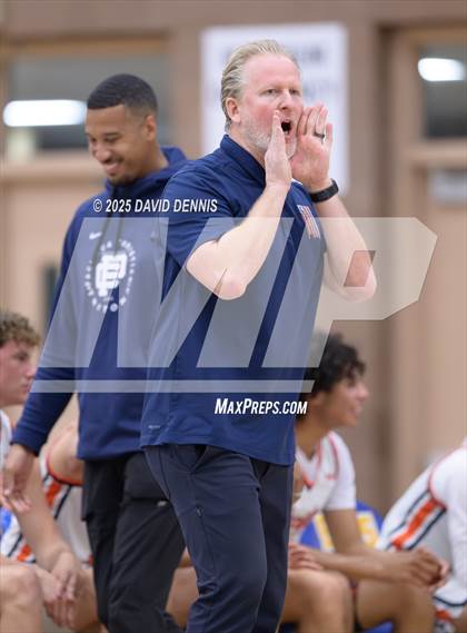 Thumbnail 1 in Vanden vs. Pacifica Christian (Meet in the Middle Classic) photogallery.