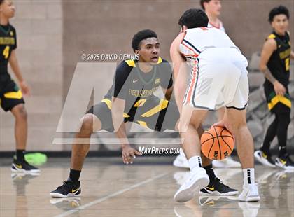 Thumbnail 3 in Vanden vs. Pacifica Christian (Meet in the Middle Classic) photogallery.