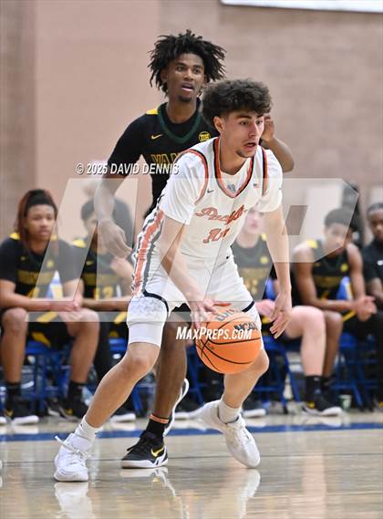 Thumbnail 2 in Vanden vs. Pacifica Christian (Meet in the Middle Classic) photogallery.