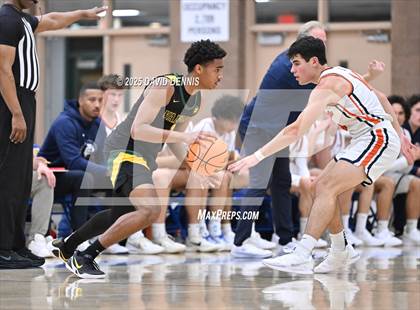 Thumbnail 2 in Vanden vs. Pacifica Christian (Meet in the Middle Classic) photogallery.