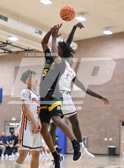 Thumbnail 1 in Vanden vs. Pacifica Christian (Meet in the Middle Classic) photogallery.