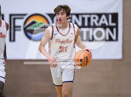 Thumbnail 3 in Vanden vs. Pacifica Christian (Meet in the Middle Classic) photogallery.