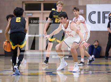 Thumbnail 3 in Vanden vs. Pacifica Christian (Meet in the Middle Classic) photogallery.