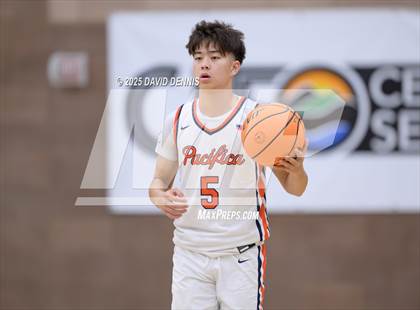 Thumbnail 3 in Vanden vs. Pacifica Christian (Meet in the Middle Classic) photogallery.