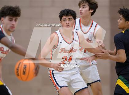 Thumbnail 3 in Vanden vs. Pacifica Christian (Meet in the Middle Classic) photogallery.