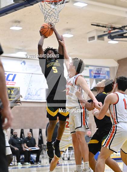 Thumbnail 1 in Vanden vs. Pacifica Christian (Meet in the Middle Classic) photogallery.