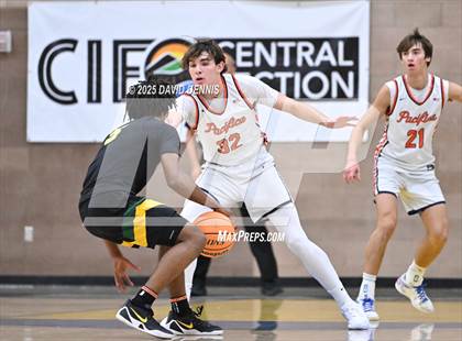 Thumbnail 1 in Vanden vs. Pacifica Christian (Meet in the Middle Classic) photogallery.