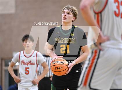 Thumbnail 1 in Vanden vs. Pacifica Christian (Meet in the Middle Classic) photogallery.