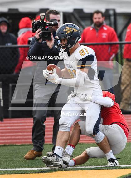 Thumbnail 3 in Canandaigua Academy vs. Victor photogallery.