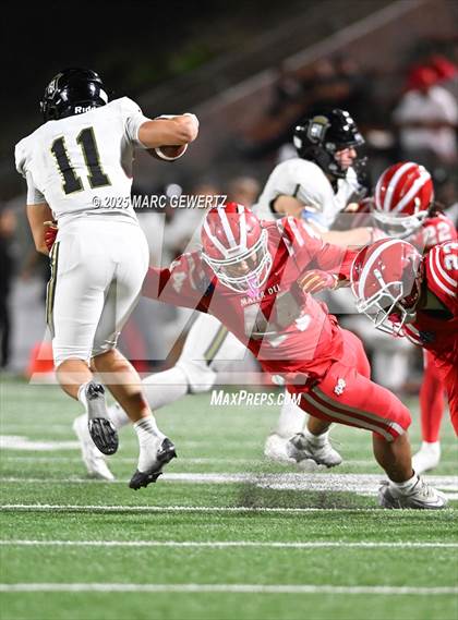 Thumbnail 2 in Servite @ Mater Dei photogallery.