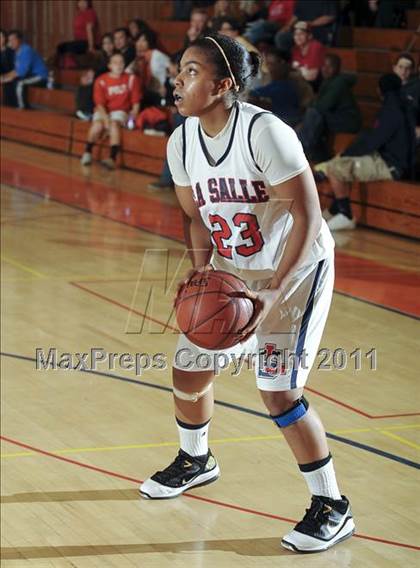 Thumbnail 1 in South Pasadena vs. La Salle photogallery.