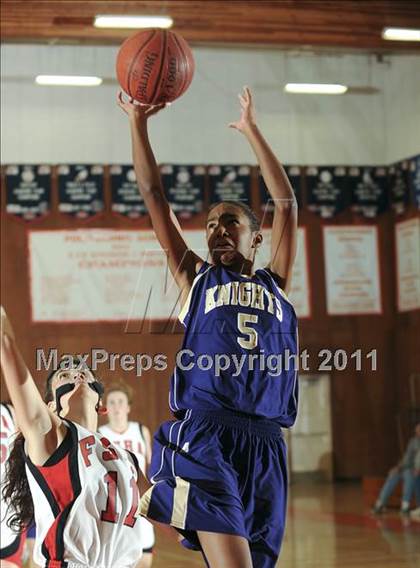 Thumbnail 1 in South Pasadena vs. La Salle photogallery.