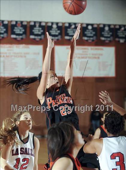 Thumbnail 1 in South Pasadena vs. La Salle photogallery.
