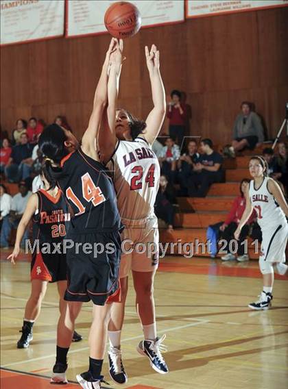 Thumbnail 1 in South Pasadena vs. La Salle photogallery.
