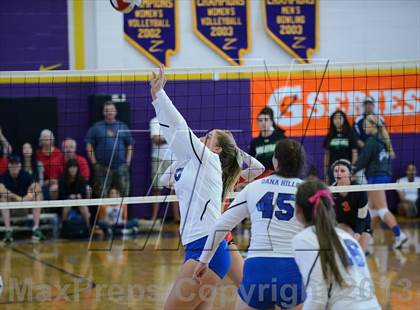 Thumbnail 1 in Dana Hills vs. Orange Lutheran (Durango Fall Classic) photogallery.