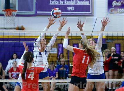 Thumbnail 3 in Dana Hills vs. Orange Lutheran (Durango Fall Classic) photogallery.