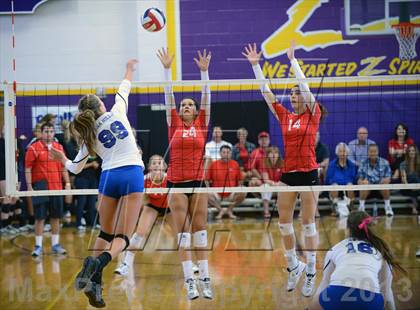 Thumbnail 2 in Dana Hills vs. Orange Lutheran (Durango Fall Classic) photogallery.