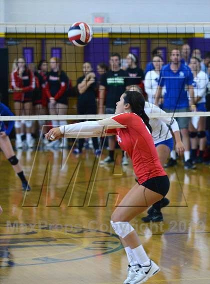 Thumbnail 3 in Dana Hills vs. Orange Lutheran (Durango Fall Classic) photogallery.