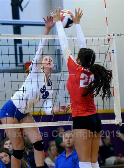 Thumbnail 3 in Dana Hills vs. Orange Lutheran (Durango Fall Classic) photogallery.