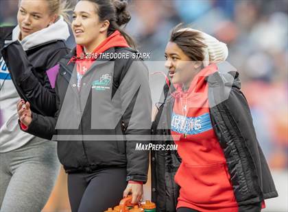 Thumbnail 2 in Cherry Creek vs. Valor Christian (CHSAA 5A Final) photogallery.