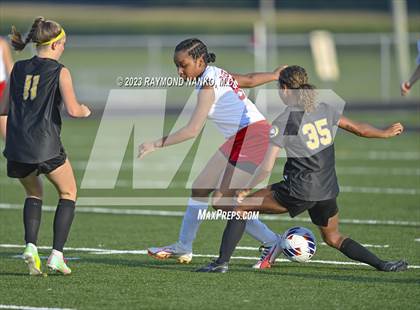 Thumbnail 3 in Wapahani @ Lapel photogallery.
