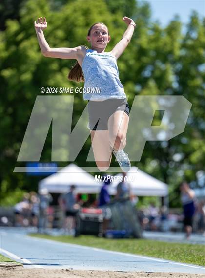 Thumbnail 1 in USHAA 6A Finals (Long Jump) photogallery.