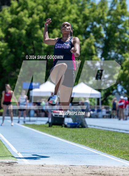 Thumbnail 2 in USHAA 6A Finals (Long Jump) photogallery.