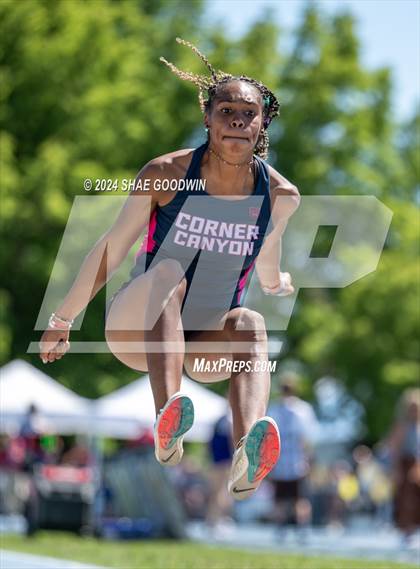Thumbnail 2 in USHAA 6A Finals (Long Jump) photogallery.