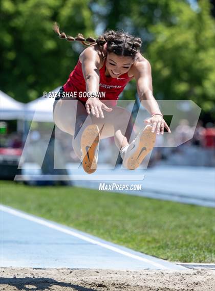 Thumbnail 2 in USHAA 6A Finals (Long Jump) photogallery.