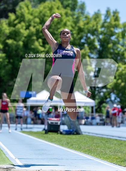 Thumbnail 1 in USHAA 6A Finals (Long Jump) photogallery.